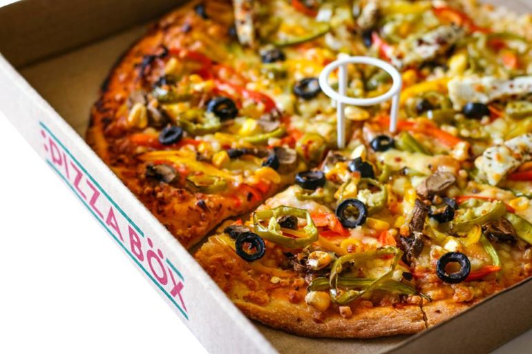 Pineapple pizza