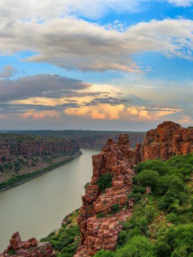 cropped-gandikota-gorge.jpg