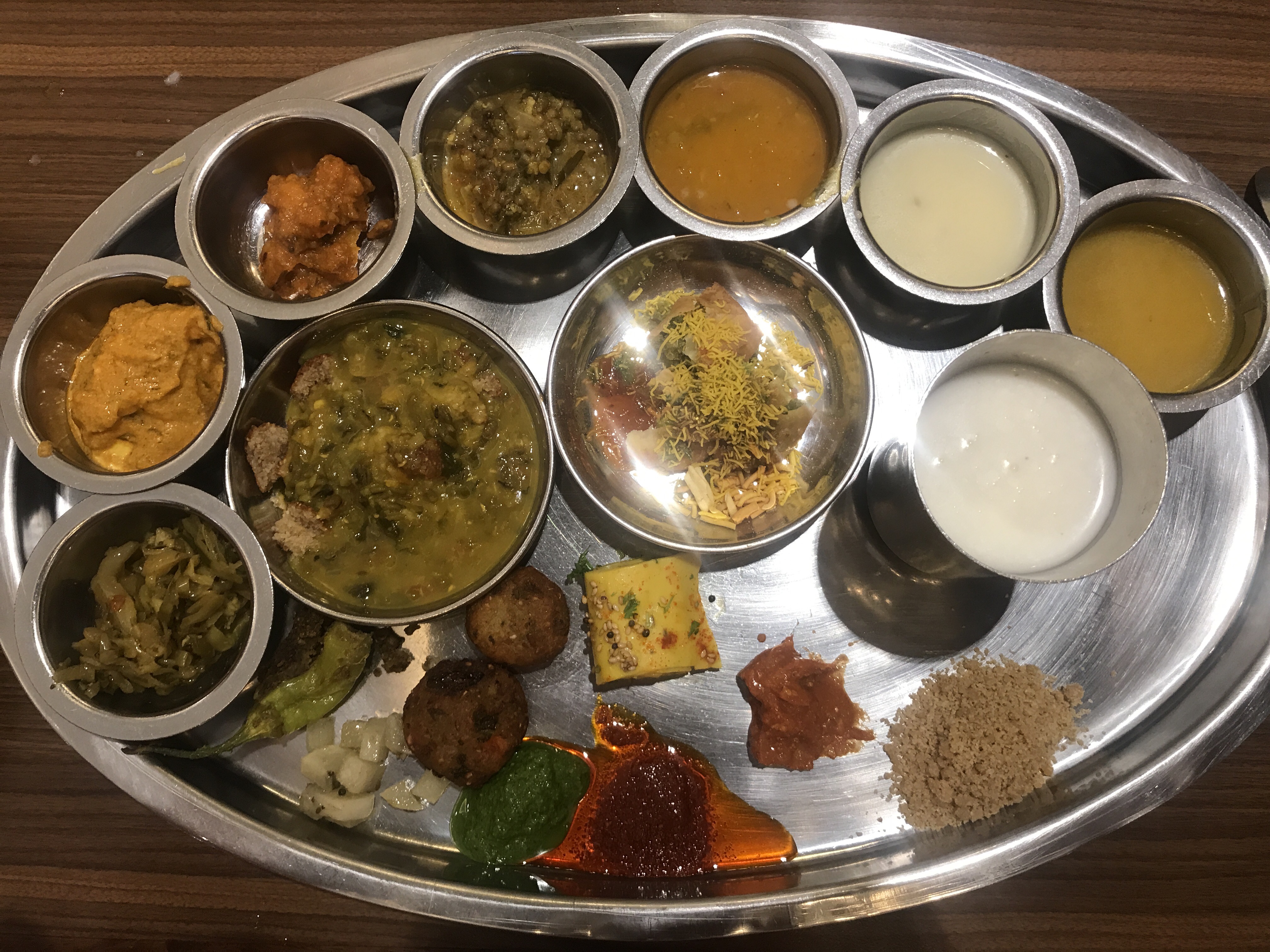 5 Thali Varieties In Mumbai You Must Try! | Curly Tales