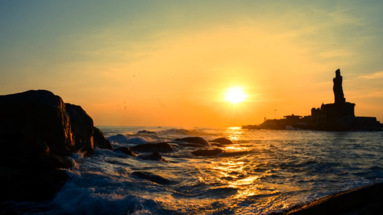 Kanyakumari Has Seas, Sunrise & Sunset At The Exact Same Spot | Curly Tales