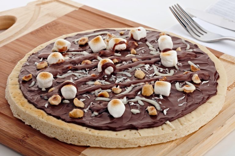 nutella-pizza-fort