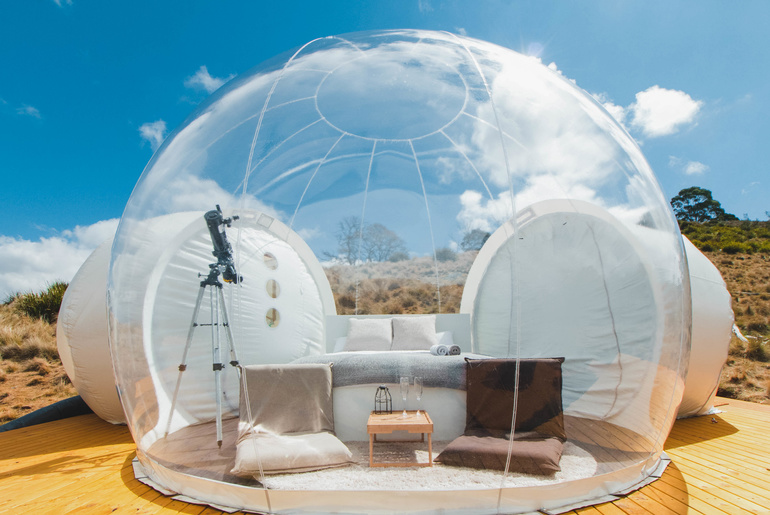 Spend Your Australia Vacation In The First Bubble Tent Equipped With  Luxurious Amenities