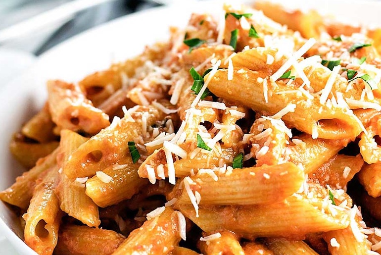 Vodka Pasta – Try Out This New Kind Of Dish Which Has The Boozy Alcohol In It To Make You Whoozy