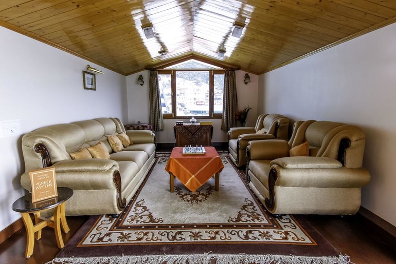 This Hilltop Condo In Shimla Is The Perfect New Year Getaway