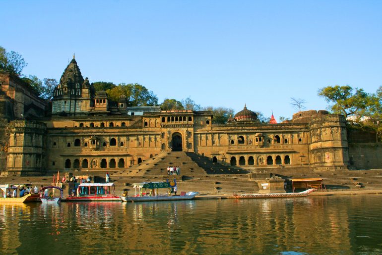 Maheshwar fort