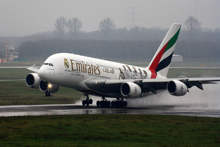 Covid 19: UAE Suspends Passenger & Transit Flights, Emirates Announces Pay Cut