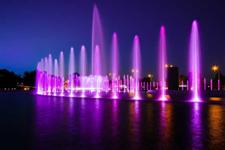 A New Dancing Fountain Is The Latest Addition To The Dubai Attraction List!