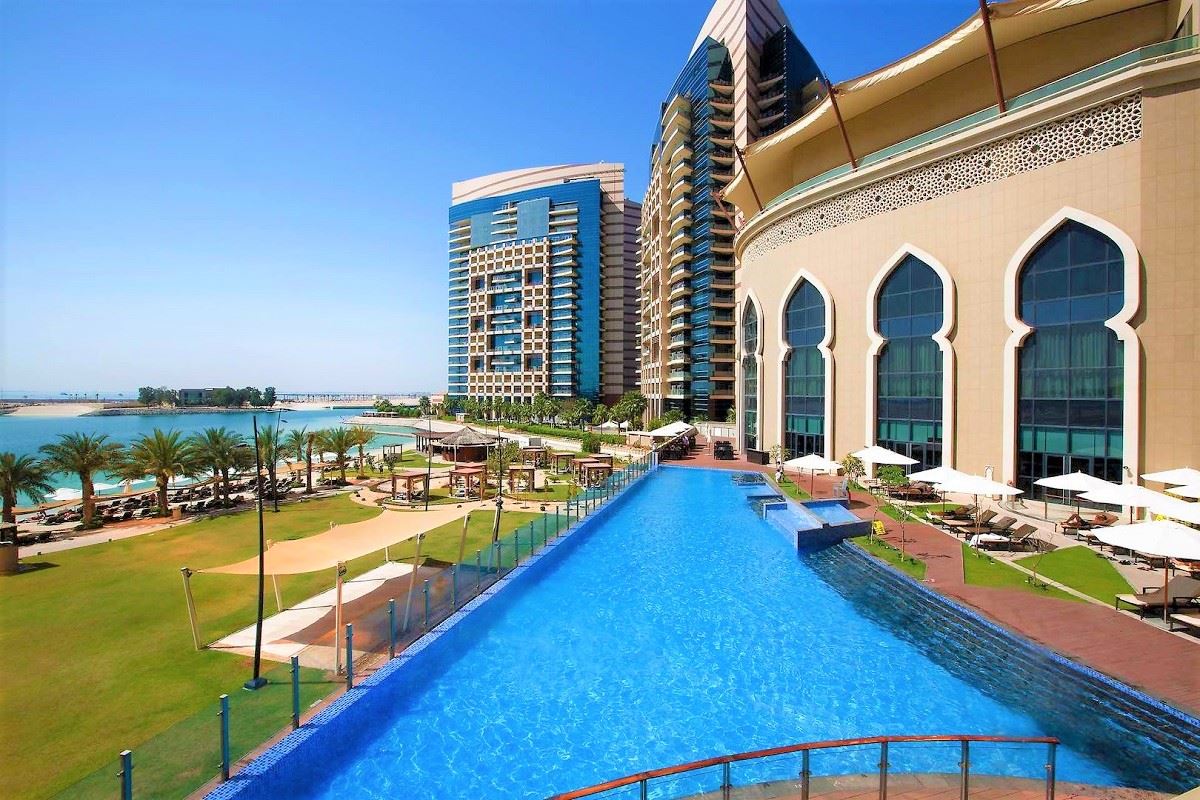 This Hotel In Abu Dhabi Is Giving Free Beach Access For A Day | Curly Tales