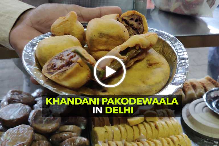 Relish Pakodas At Khandani Pakodewala In Delhi