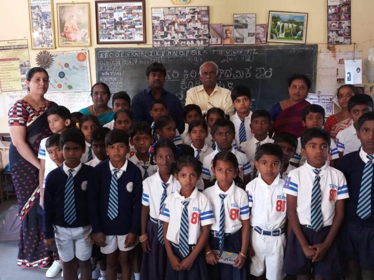 This Man Has Provided Books To Govt. School For 39 Years