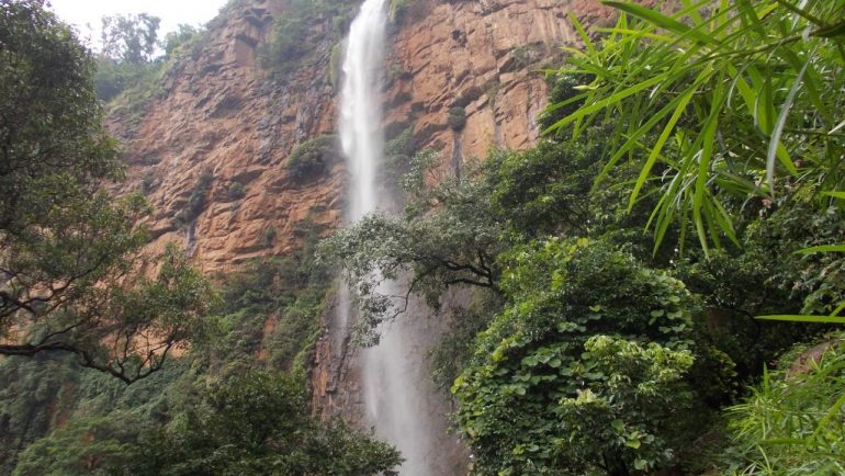 Khandadhar Waterfall In Odisha