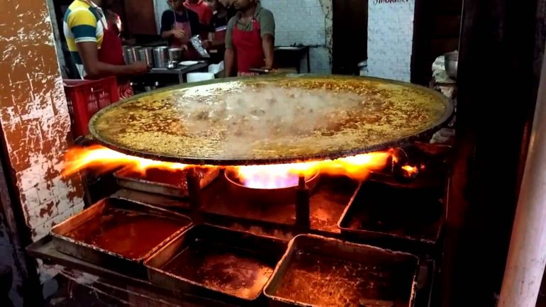 5 Iconic Places To Eat At In Karol Bagh, Delhi