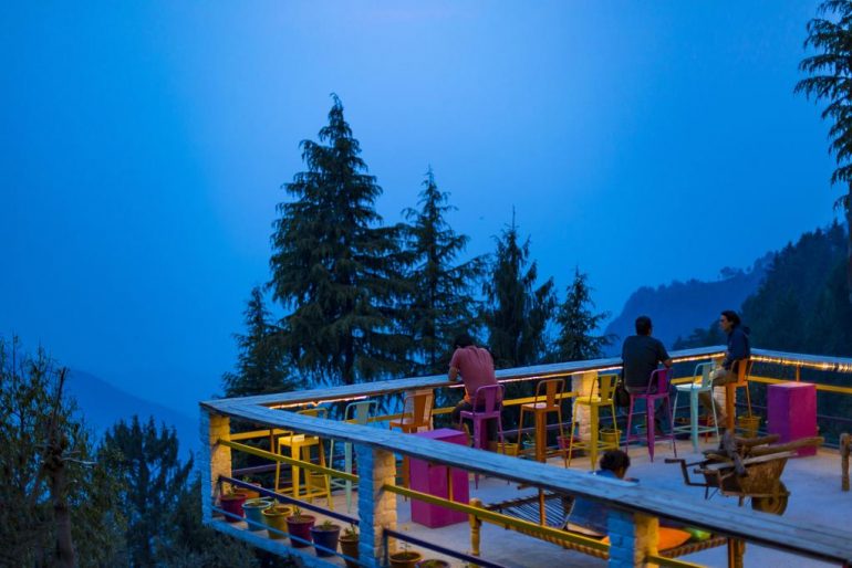 Stay at this Hostel in Dalhousie for just Rs. 300/ Night