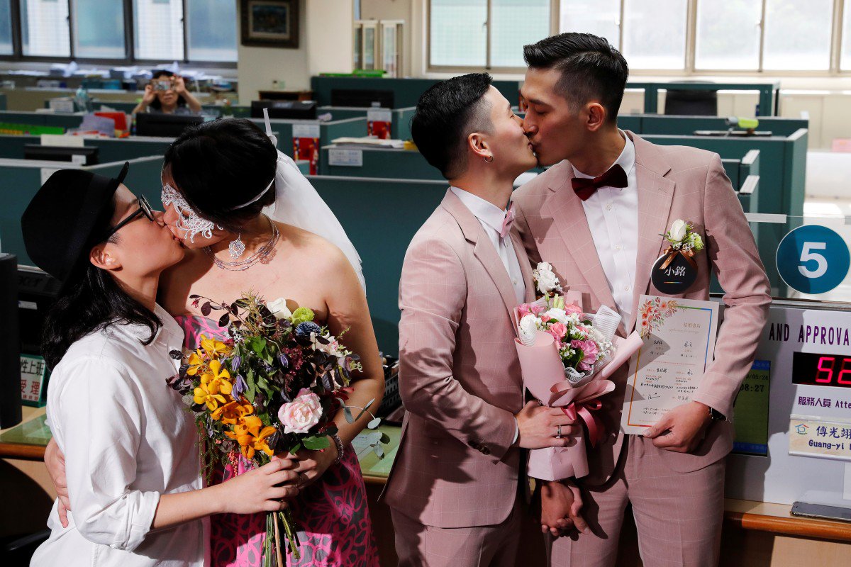 Taiwan Becomes First Asian Country To Legalize Same Sex Marriage Curly Tales