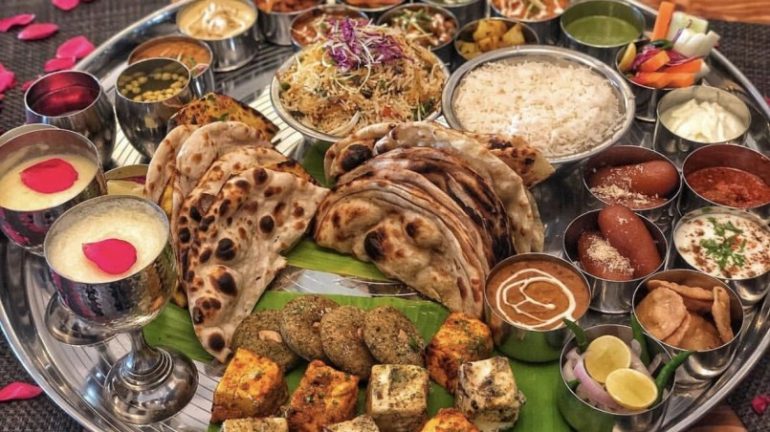 8 Dishes Served In Delhi That Rest Of India Cannot Match