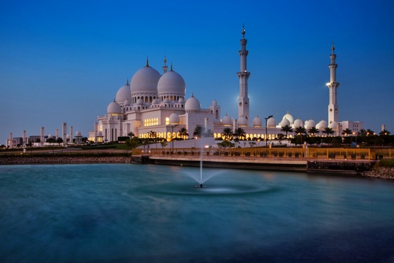 Sheikh Zayed Grand Mosque Named One Of The Most Popular Landmarks In The World
