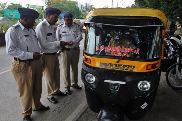 Over 900 Mumbai Autos Diver Lose License For Refusing Rides