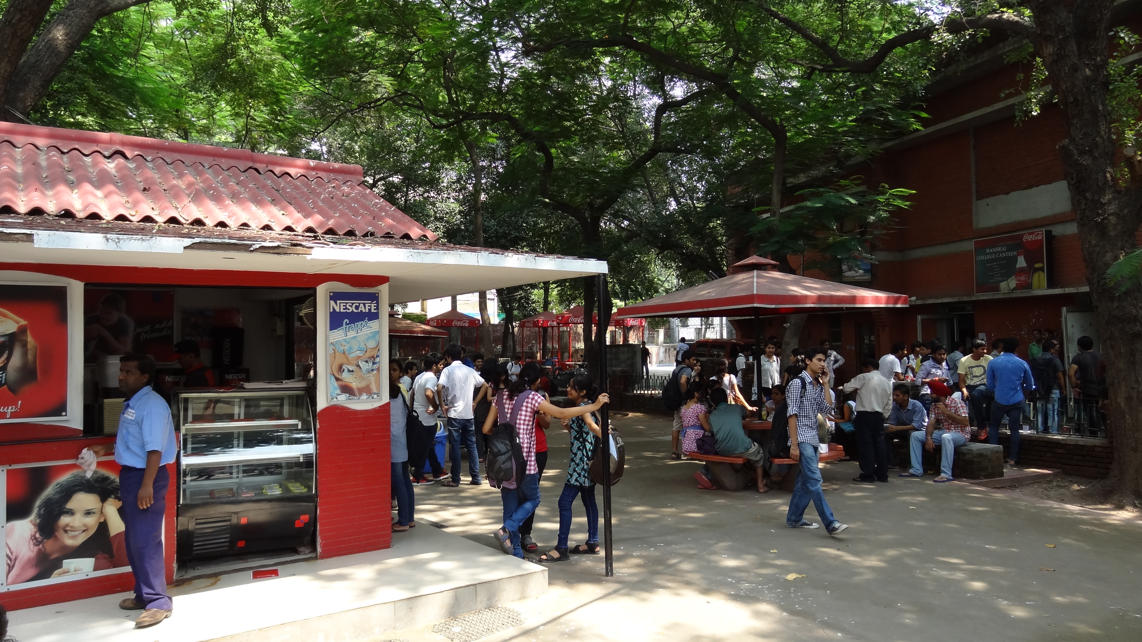 Students Guide: Best Canteens Of Delhi’s Colleges