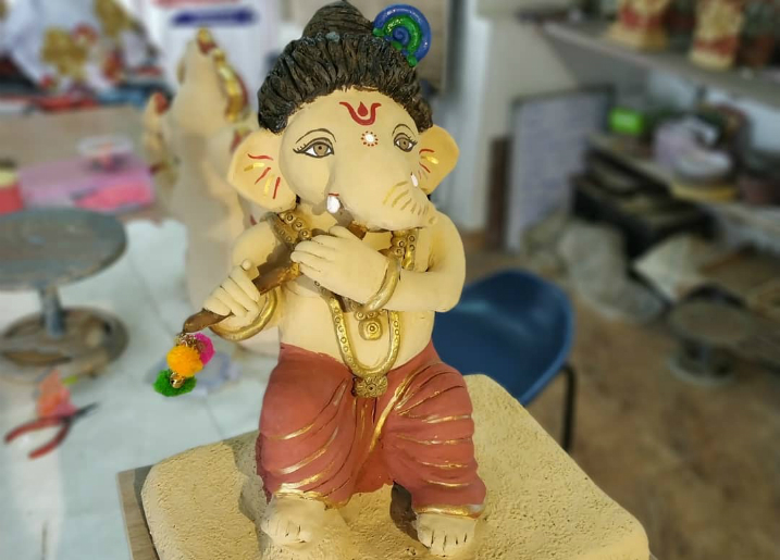 Claying Thoughts Pottery Studio In Noida Will Teach You To ‘Make Your Own Eco-Ganpati’, For Free!
