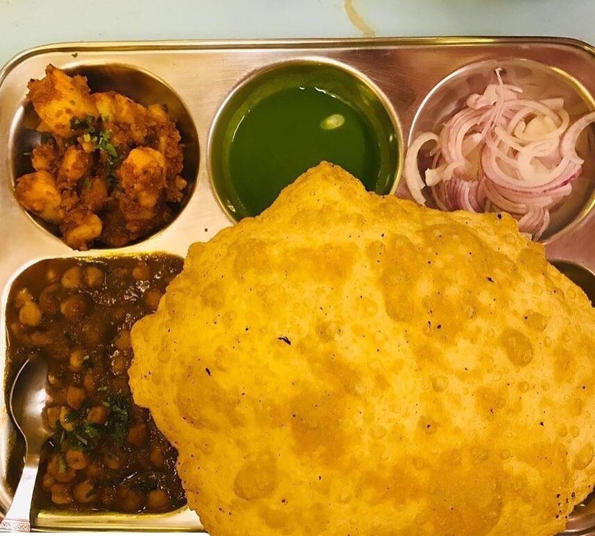 best chole bhature places in bangalore, kapoor's cafe