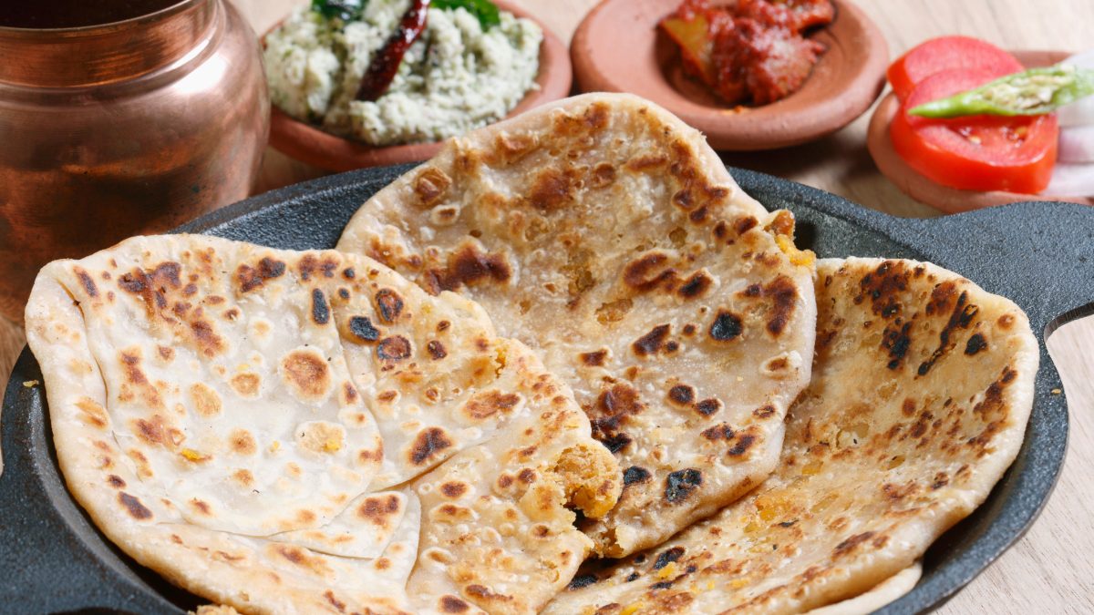 18 Places That Serve The Best Parathas In Mumbai, Because Who Doesn’t Love A Paratha?!