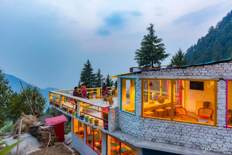 Run To These Budget Hostels In Himachal And Live In The Mountains Under ₹699