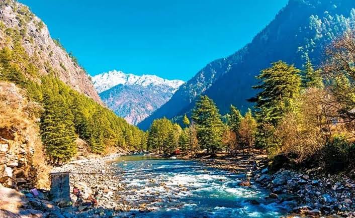 Places To Travel In India This New Year, kasol