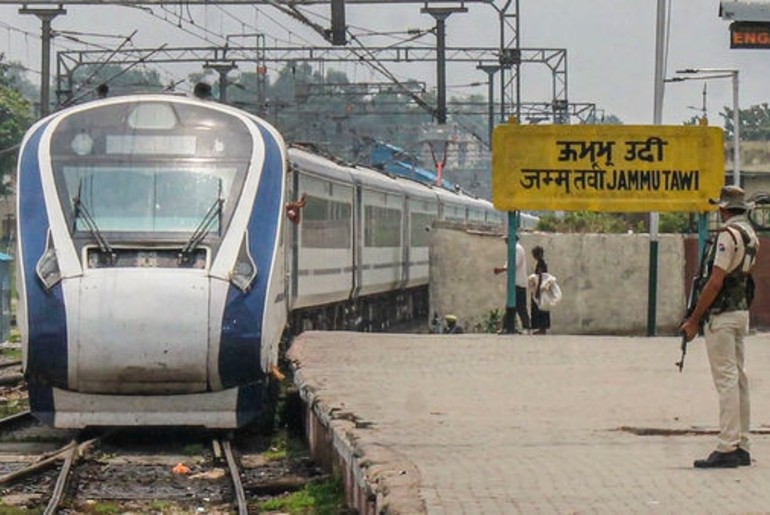 India’s Fastest Train To Start From Saturday, Will Take You From Delhi To Jammu In 8 Hours