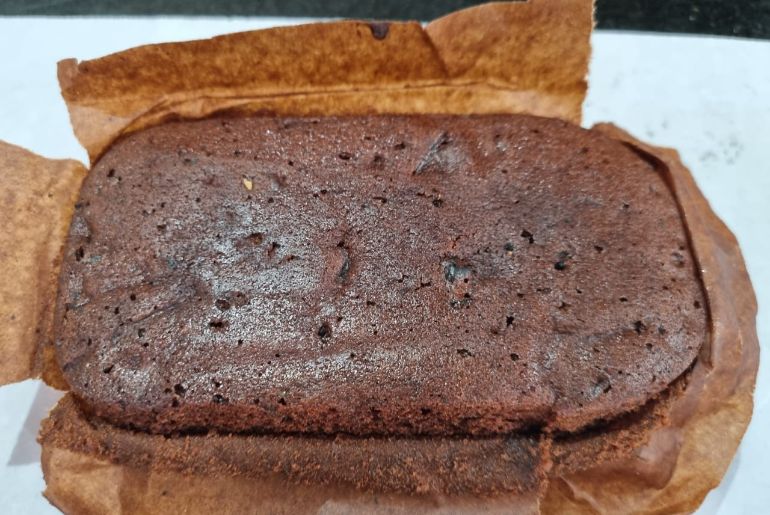 Dutch Truffle Overloaded Cake With Macaroons (Eggless) - Ovenfresh