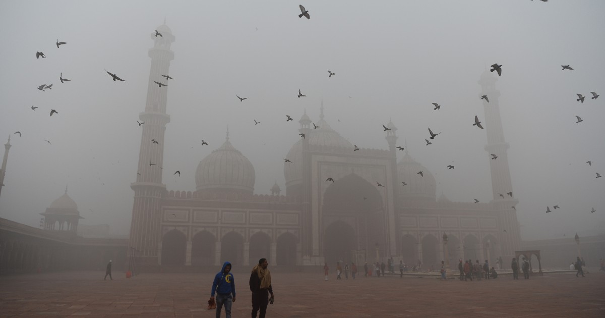 Rethink Your Travel Plans As Delhi Air Quality Hits ‘Emergency’ Levels!