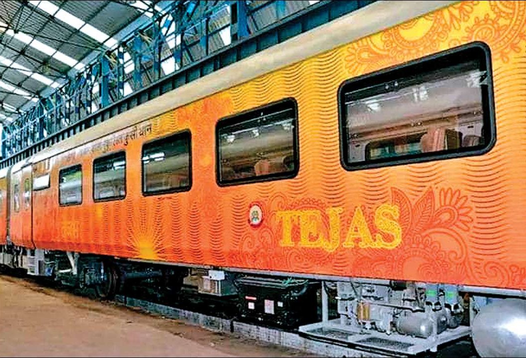 Everything You Need To Know To Get Money From IRCTC Against Tejas Express Delays