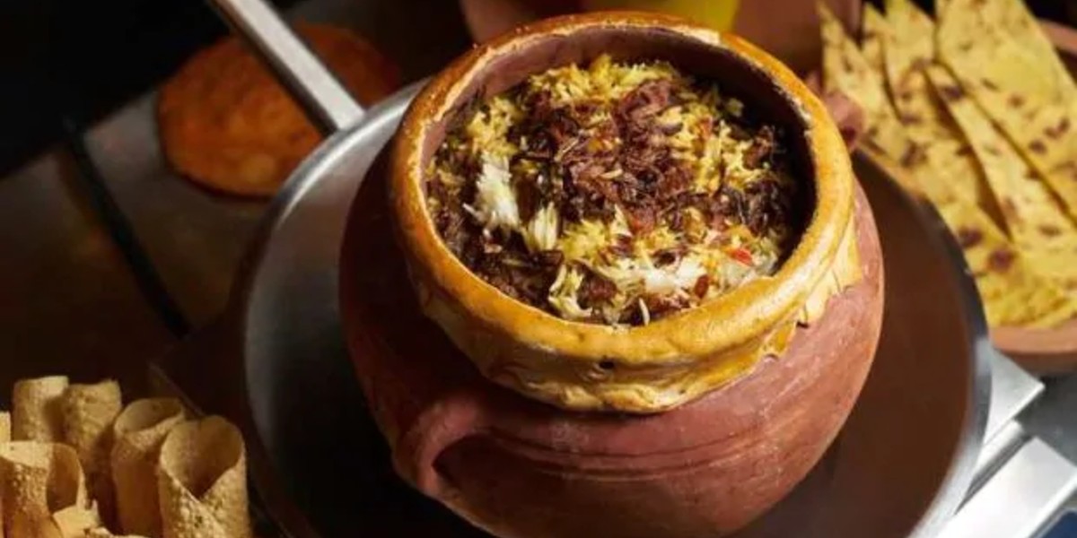 Beeryani Fest Has Come To Delhi With 31 Types Of Biryani And Free Beer!
