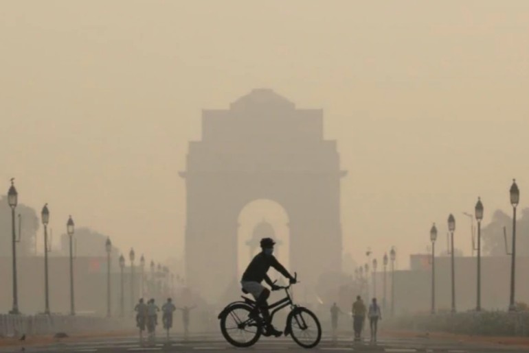 Delhi Pollution: SC Says ‘Better To Kill People In One Go Than Torturing Them In Gas Chamber!’