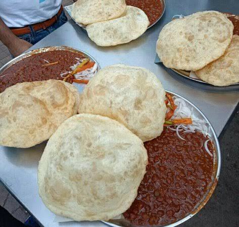 best chole bhature places in pune, raju uncle's chole bhature