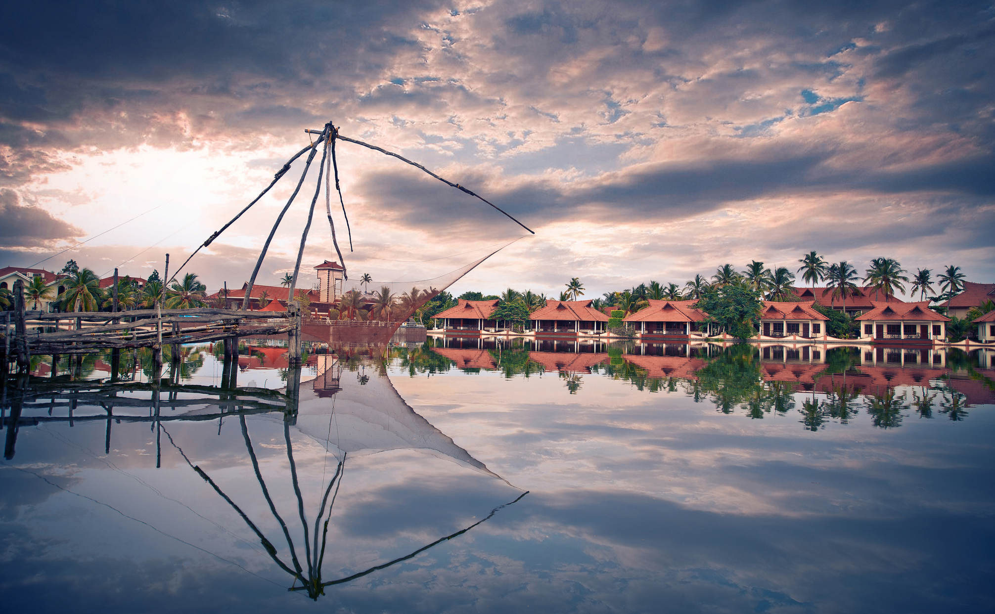 The Lake Palace Resort In Alleppey Has Floating Cottages