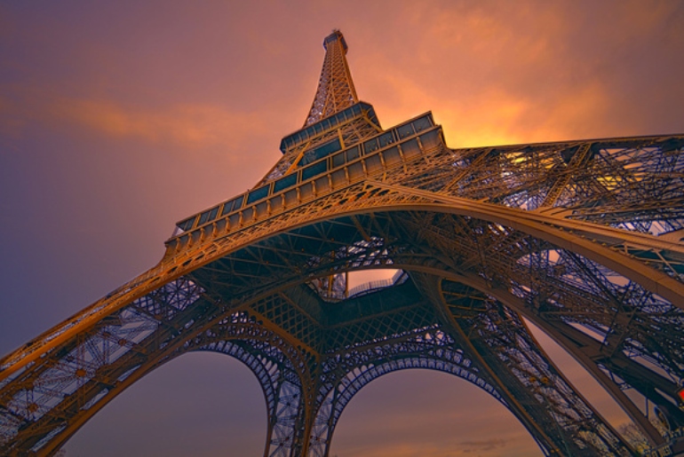 Paris’ Eiffel Tower To Reopen On 25 June