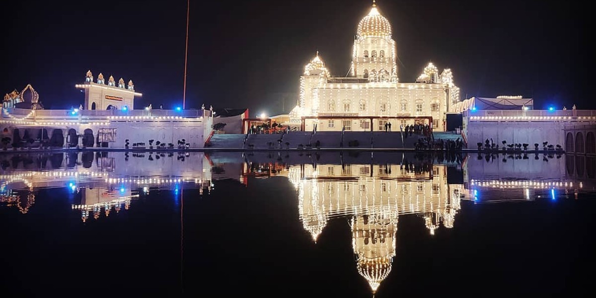 Explore These 10 Iconic Gurudwaras In Delhi