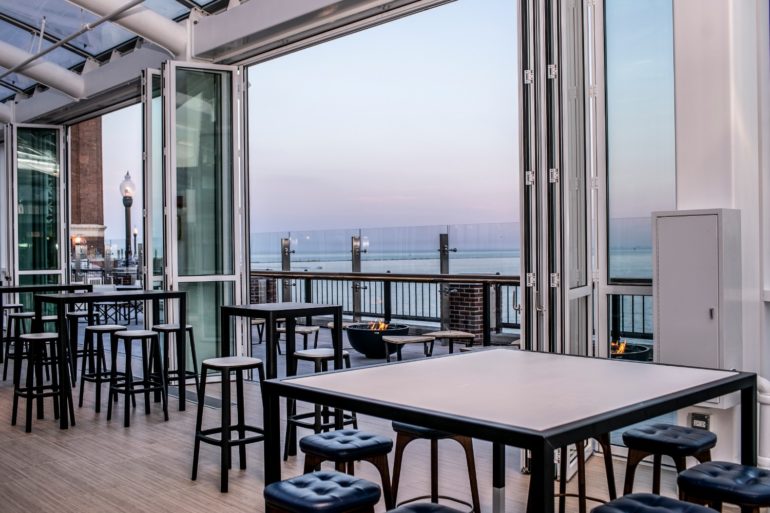 Chicago Has The World’s Largest Rooftop Bar With 52,310 Sq Ft Of Space