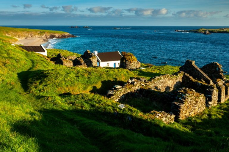 An Irish Island Is Looking For 2 People To Manage A Coffee Shop