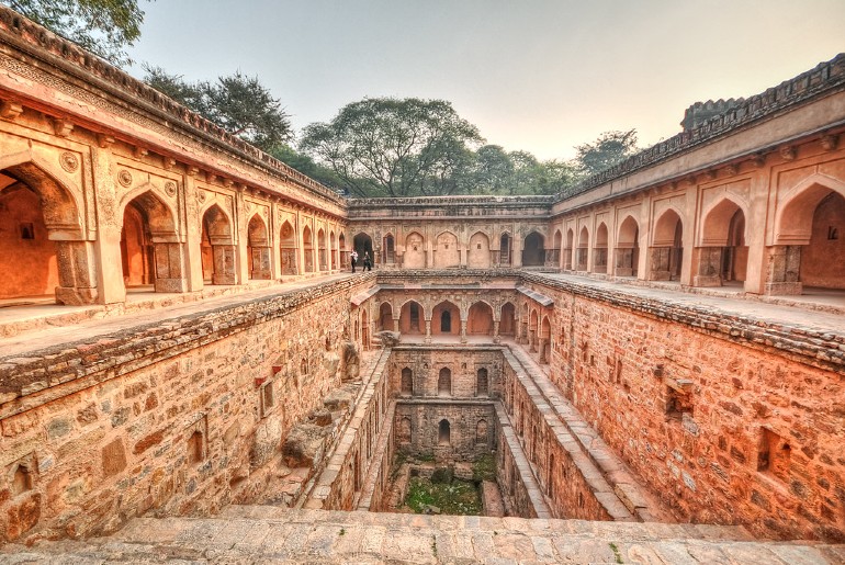 Next Time You Are In Delhi, You Can Easily Avoid Going To These 6 Popular Tourist Spots