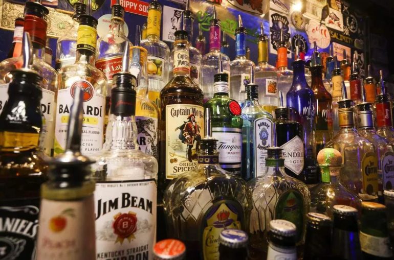 Maharashtra Allows Home Delivery Of Liquor; To Begin From Thursday!