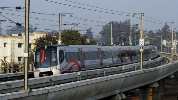 Now Get Access To Free Wi-Fi In Delhi’s Airport Express Metro Line