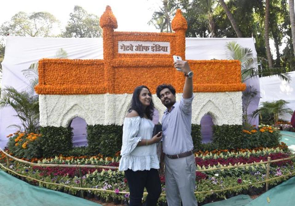 Head To The 25th Annual Flower Show At Byculla Zoo In Mumbai