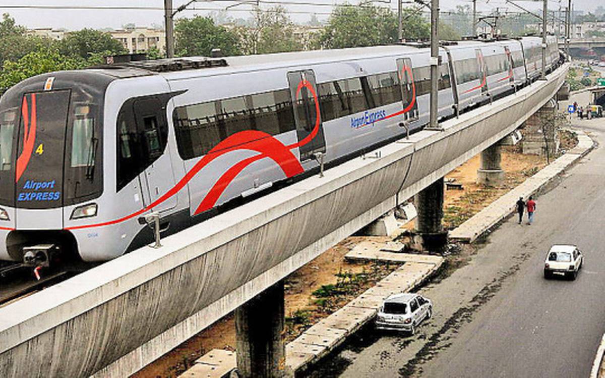 You Will Soon Be Able To Use Your Debit And Credit Cards To Travel In Delhi Metro