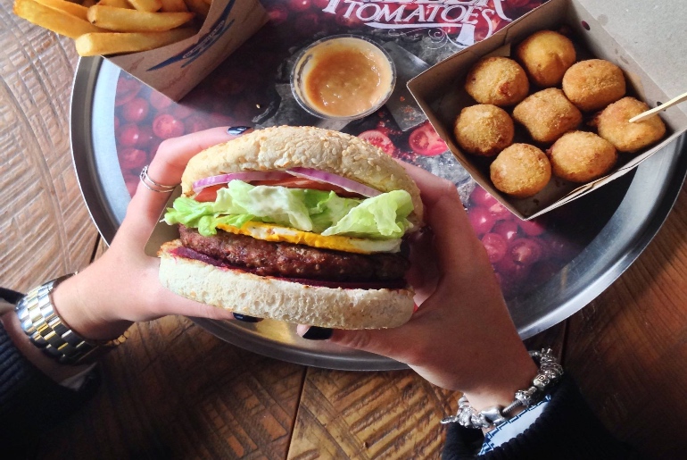 Bite Into BurgerFuel’s Brand New Crispy Fried Chicken Burger