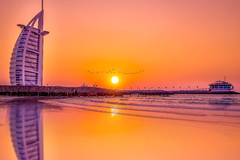 10 Gorgeous Pictures Of Dubai Sunset That Will Make You Fall In Love With The City Over Again