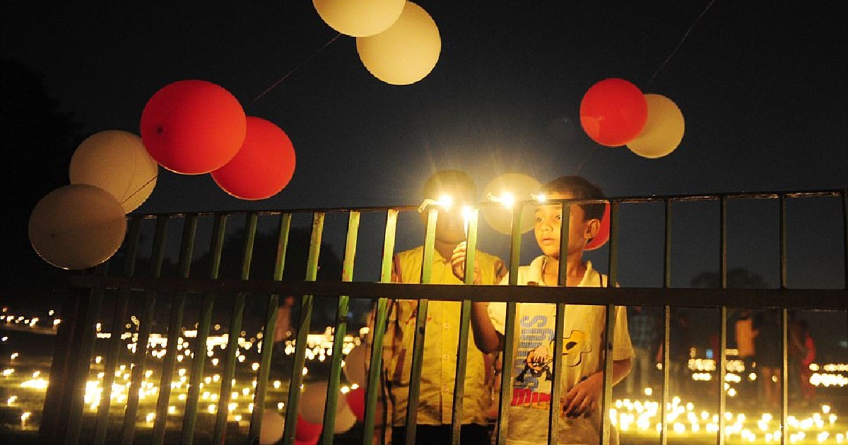 India! Get Ready To Light Diyas, Candles Or Mobile Flashlights This Sunday On April 5