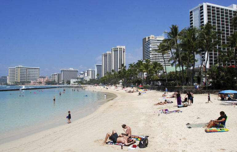 Hawaii Is Paying Tourists To Leave If They Don’t follow Quarantine Rules