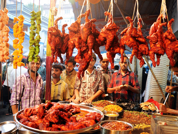 For The First Time In 250 Years, Mumbai’s Iconic Mohammed Ali Road Street Food Market Will Be Shut Due To COVID-19