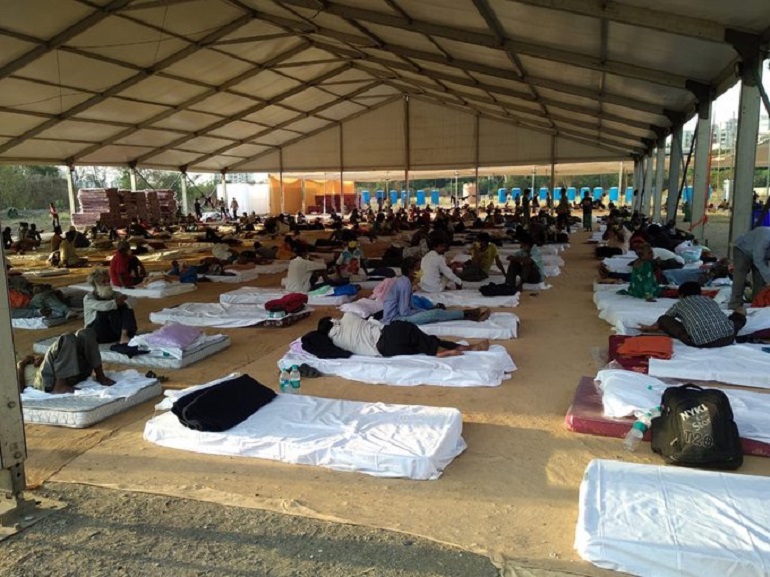 Versova Relief Camp Is Sheltering More Than 280 Homeless People & Migrants